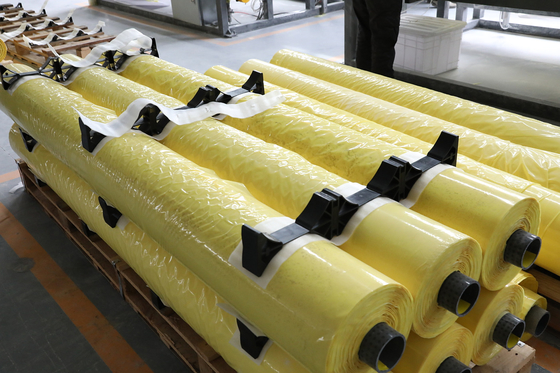 ฟิล์มห่อ PE Cotton ความยาวการยึดเกาะคงที่สามารถปรับแต่งได้