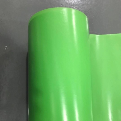 ฟิล์ม HDPE ขาวเรียบ มีความแข็งแรงในการดึงผ่านแสงที่ต่ํา และผิวที่ระบาย