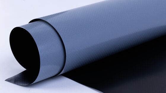 ฟิล์ม HDPE แบบไขว้เสริมความแข็งแรงคุณภาพสูง 60F สำหรับแผ่นกันซึมยางมะตอย การเป่าขึ้นรูปและการตัด