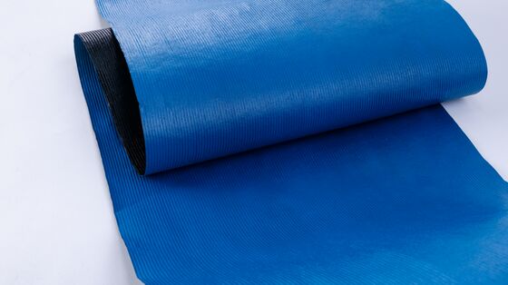 ผนังความแข็ง HDPE ผนังสับติดกันเอง กันน้ํา ผนังวัสดุพลาสติก การโยน โบลูมป์ การตัดตามสั่ง