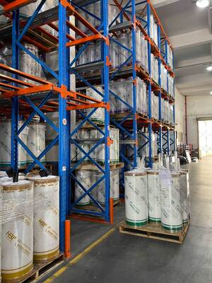 China Factory Economical Release Film Blow Molding 100*55*55cm / Roll