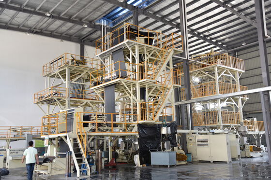 ฟิล์มเคลือบ HDPE Cross สำหรับเมมเบรนกันน้ำแอสฟัลต์และแผ่นใต้หลังคาสังเคราะห์