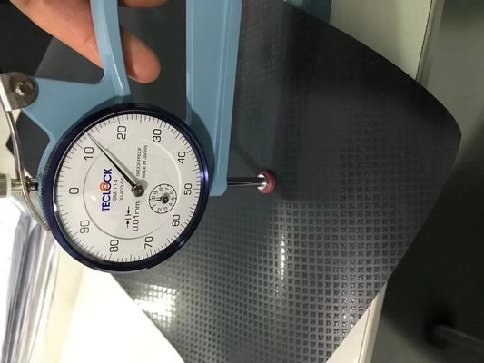ฟิล์ม HDPE ความแข็งแรงสูง Anti Skid Cross Laminated Film